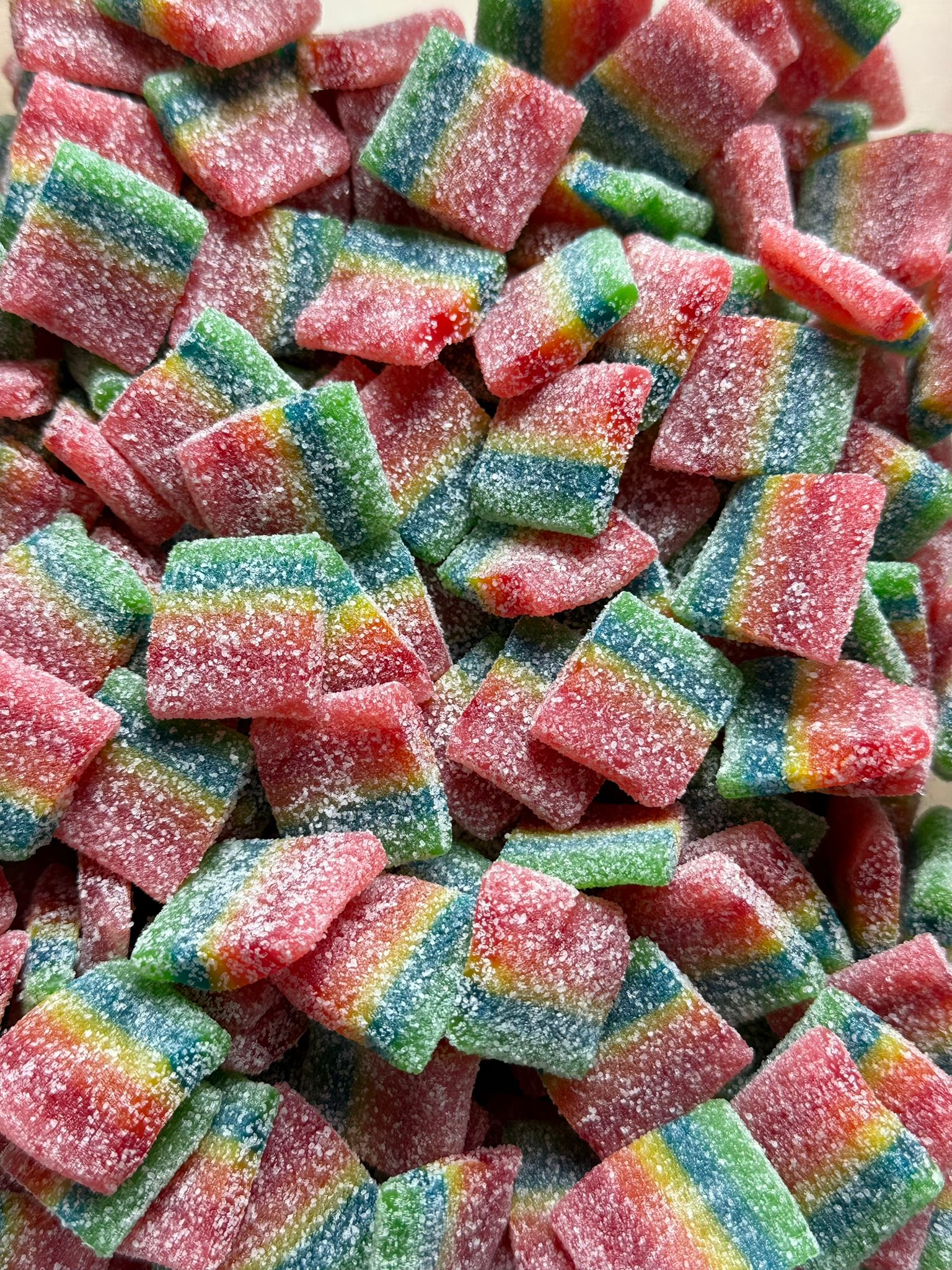 carrés acidulées arc-en-ciel (100g)
